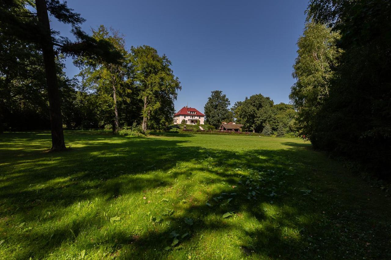 Palac Pozorty Bądki Exterior foto